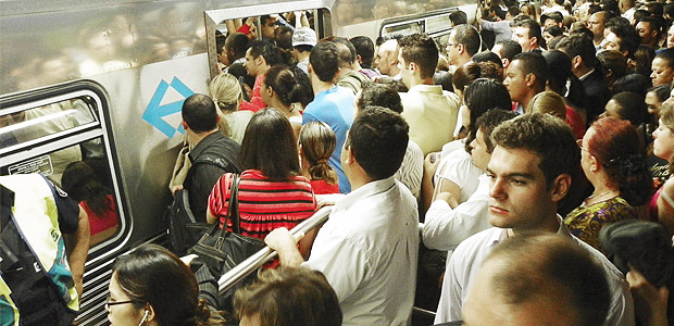 Passageira que foi atingida por tiro em trem no Rio será indenizada